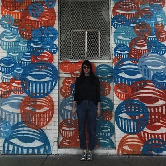 Meet your Posher, Maya - Picture 2 of 6